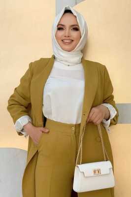 Bym Fashion Düğme Detaylı Ceket Yırtmaç Görünümlü Pantolon Takım 8293 Hardal 2846 Bym Fashion Düğme Detaylı Ceket Yırtmaç Görünümlü Pantolon Takım 8293 Hardal 2846