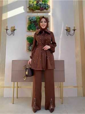 Bym Fashion İncili Boydan Fermuarlı Ceket ve Yırtmaç Detaylı Pantolon Takım 8415 Kahverengi 8786 Bym Fashion İncili Boydan Fermuarlı Ceket ve Yırtmaç Detaylı Pantolon Takım 8415 Kahverengi 8786